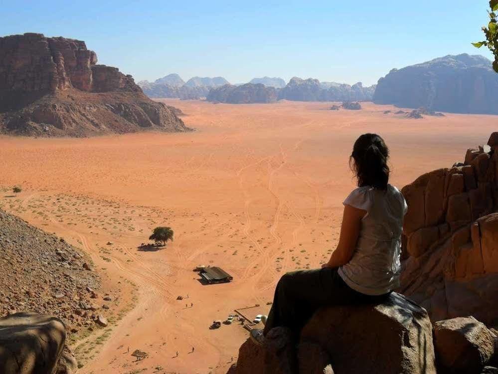 Hotel Black Irish Camp And Tours Wadi Rum Exterior foto